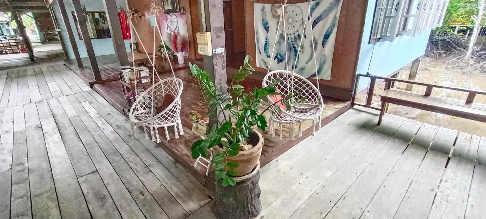 Ta Yai Homestay Ko Kut Exterior photo