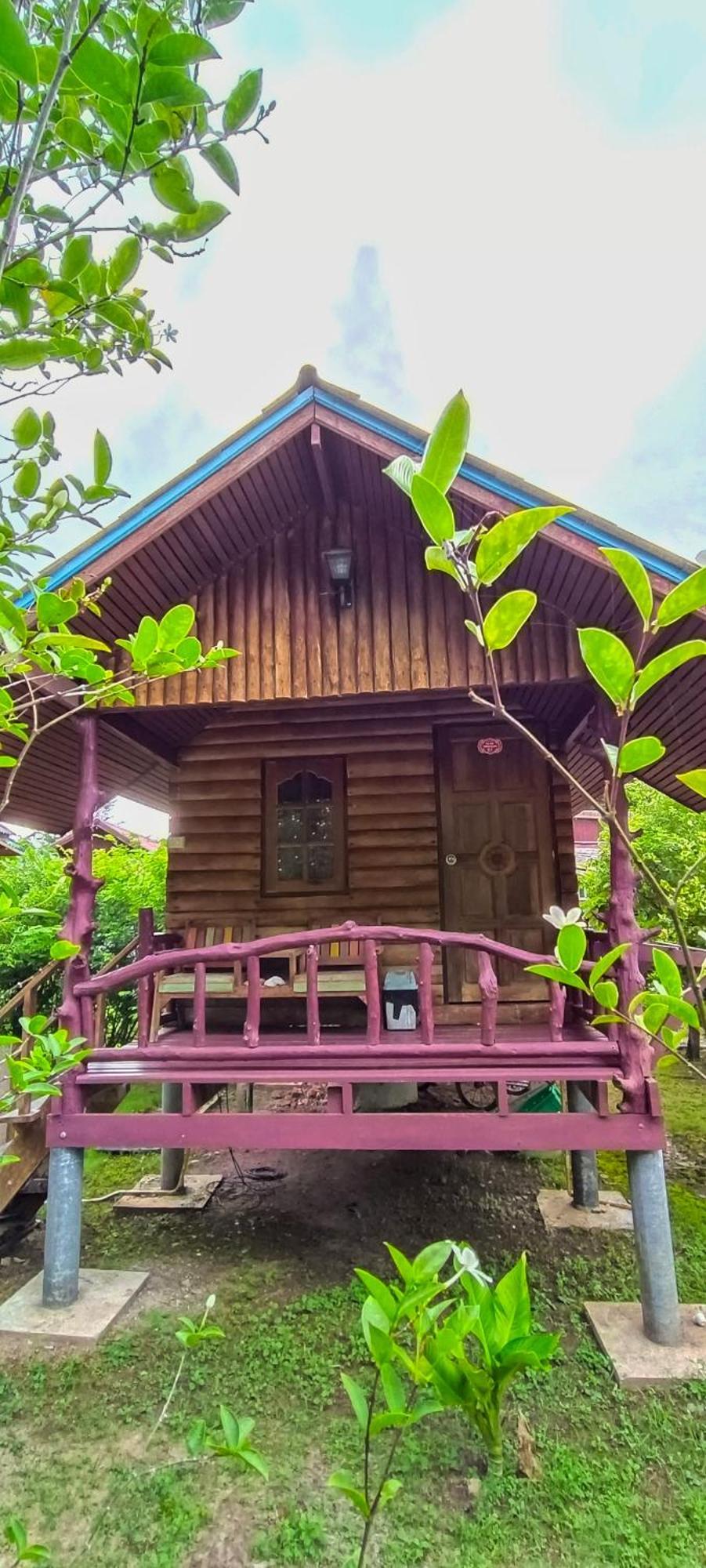 Ta Yai Homestay Ko Kut Exterior photo