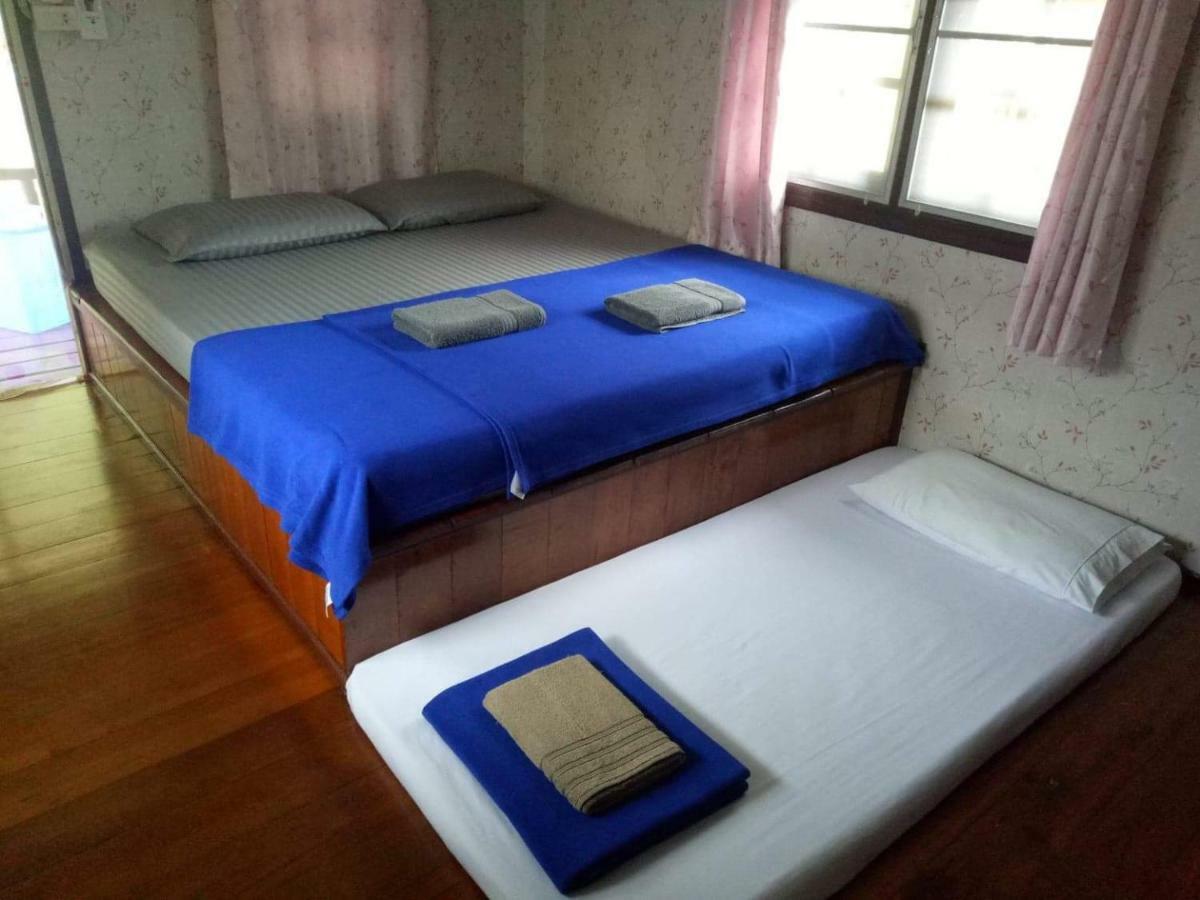 Ta Yai Homestay Ko Kut Exterior photo