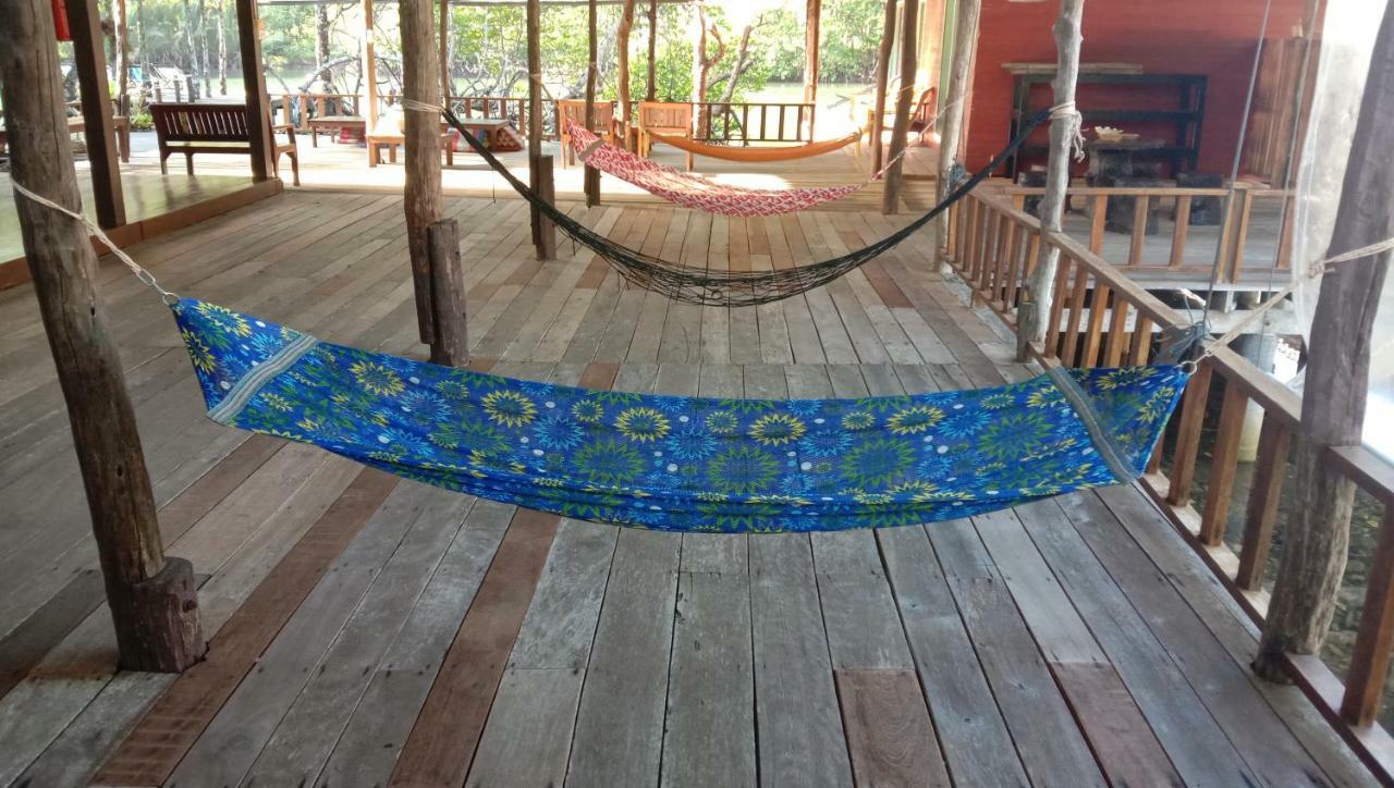 Ta Yai Homestay Ko Kut Exterior photo