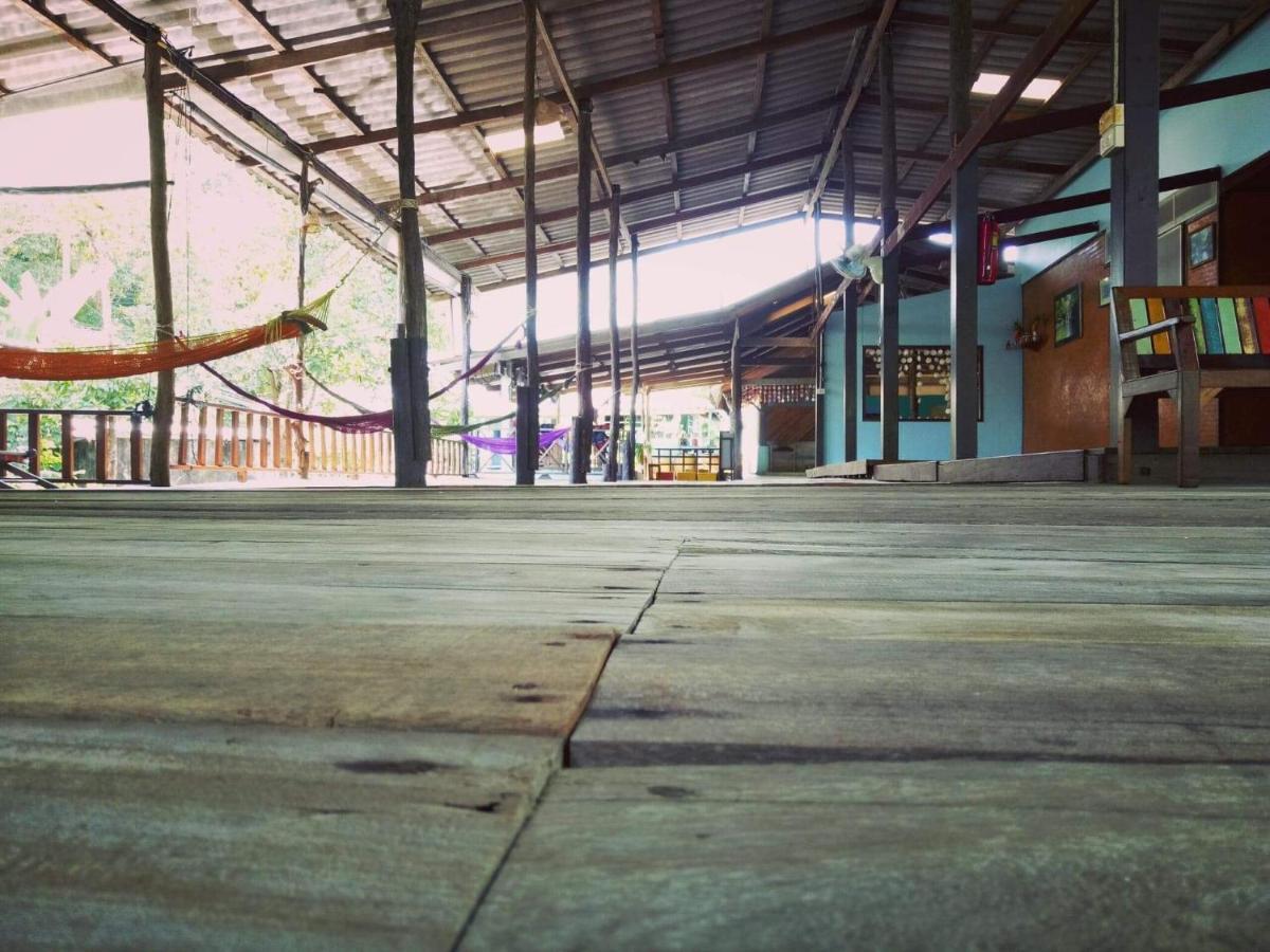 Ta Yai Homestay Ko Kut Exterior photo