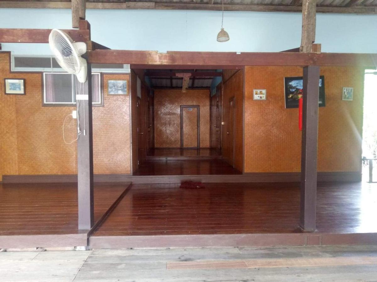 Ta Yai Homestay Ko Kut Exterior photo